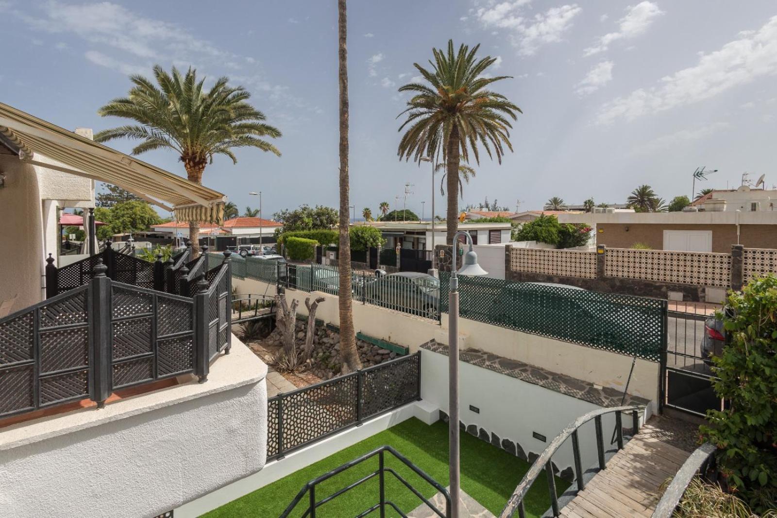 Lightbooking San Agustin Junto A Las Playas San Bartolome de Tirajana  Exterior photo